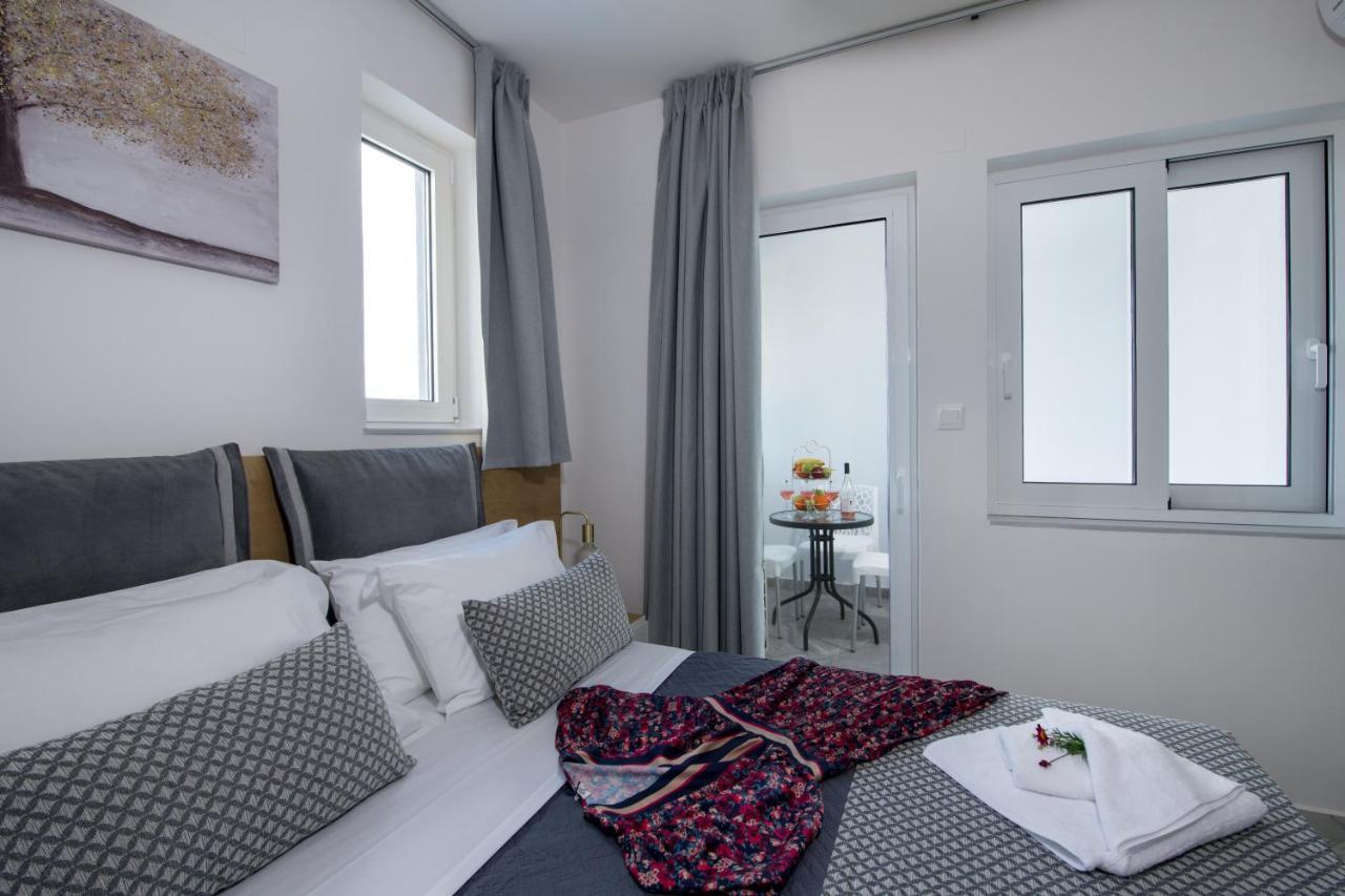 Deluxe City Hotel Chania  ภายนอก รูปภาพ